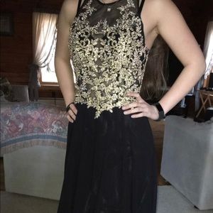 Black prom dress size 2